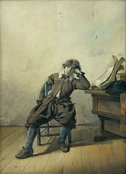 Un jeune homme, affalé sur une chaise, une pipe dans une main, est accoudé à une lourde table de travail portant un livre.